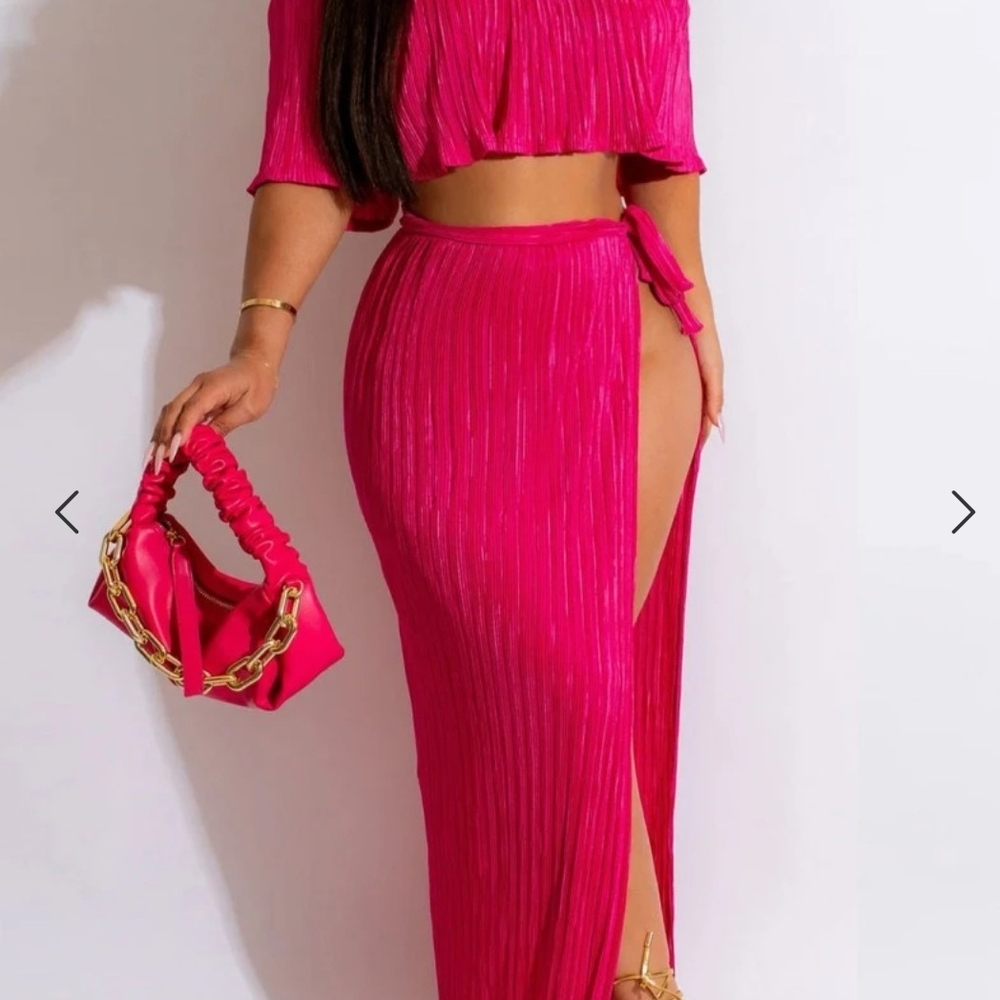 Elegant Red Women's Skirt Set